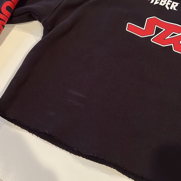 BEIBER STADIUM TOUR CROP TOP SWEATSHIRT - Picture 2 of 5